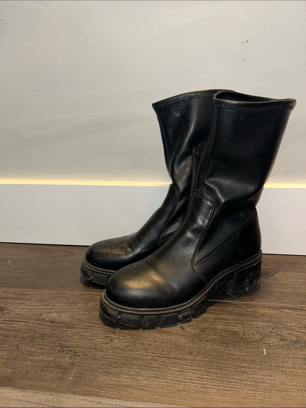 Women's Black Chunky Mid-Calf Boots